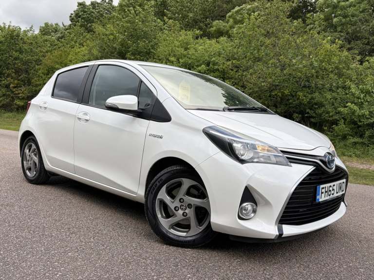2016 Toyota Yaris 1.5 VVT-h Icon Hatchback Petrol/Electric Hybrid Automatic