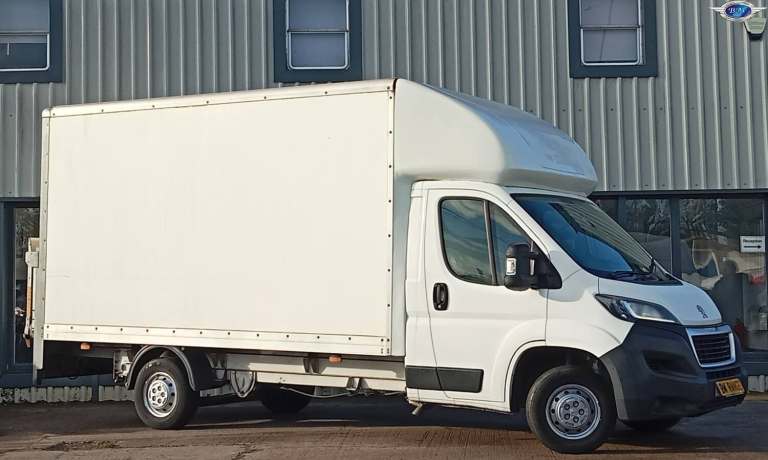 2018 Peugeot Boxer 2.0 BlueHDi 335 Chassis Cab Diesel Manual
