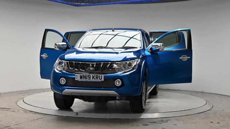 2019 Mitsubishi L200 2.4 DI-D DC Barbarian 4WD Euro 6 4dr PICK UP Diesel Manual