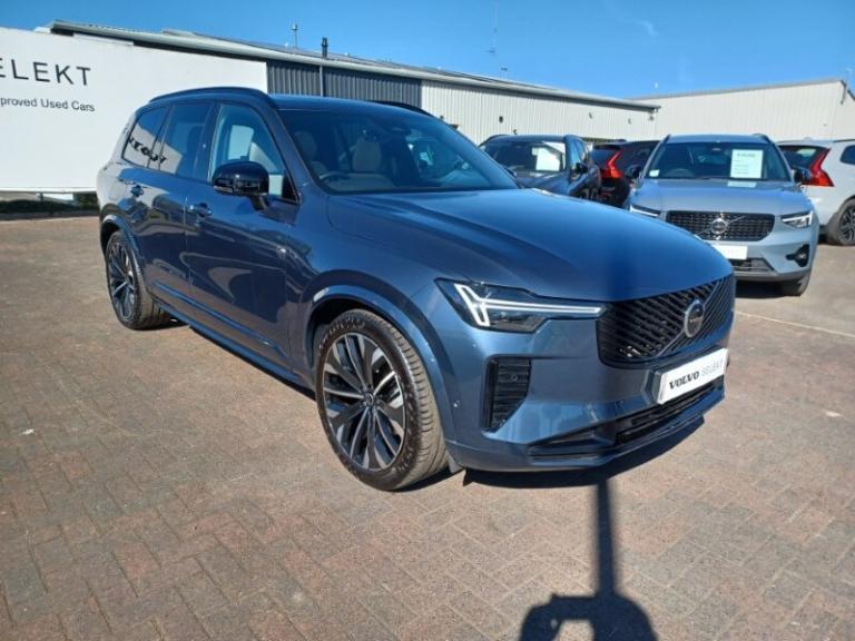VOLVO XC90 2.0 B5P Plus Dark 5dr AWD Geartronic