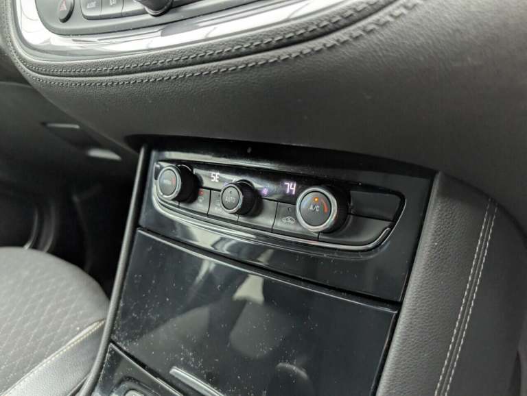 2021 Vauxhall Grandland X 1.2 Turbo Griffin Edition SUV 5dr Petrol Manual Euro 6 (s/s) (130 ps) N...