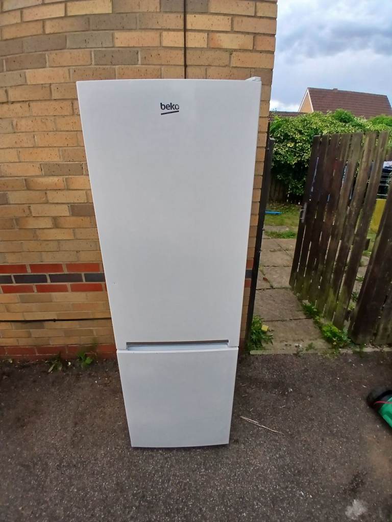 Beko White  Fridge/  Freezer