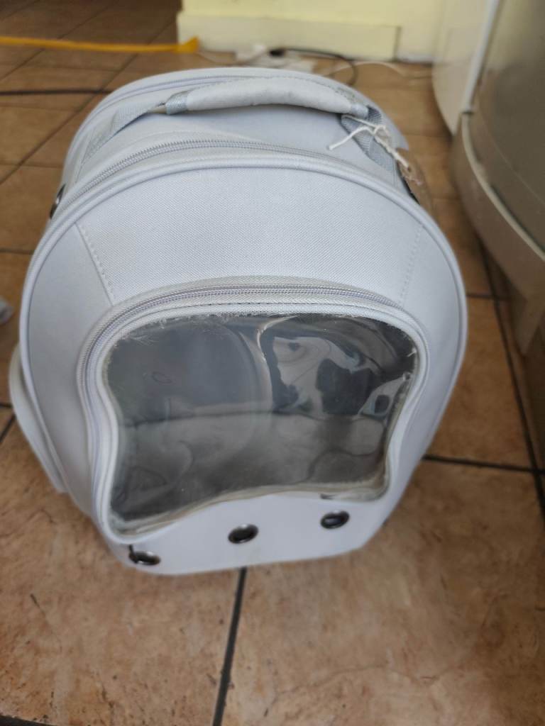 Pet carrier backpack 