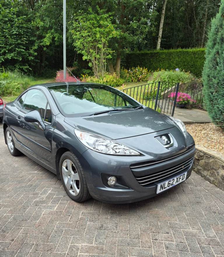 Convertible Peugeot 207 CC 2012