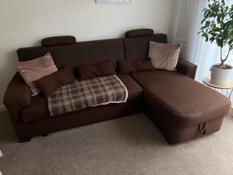 FREE - Brown Corner Sofa with Storage and Pull-out Bed – Good Condition