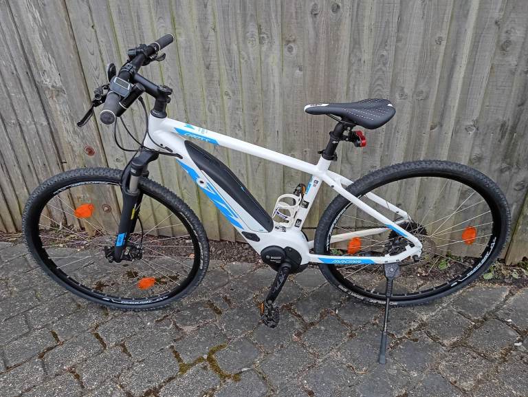 KTM Macina Cross 9A+5 Electric Bicycle