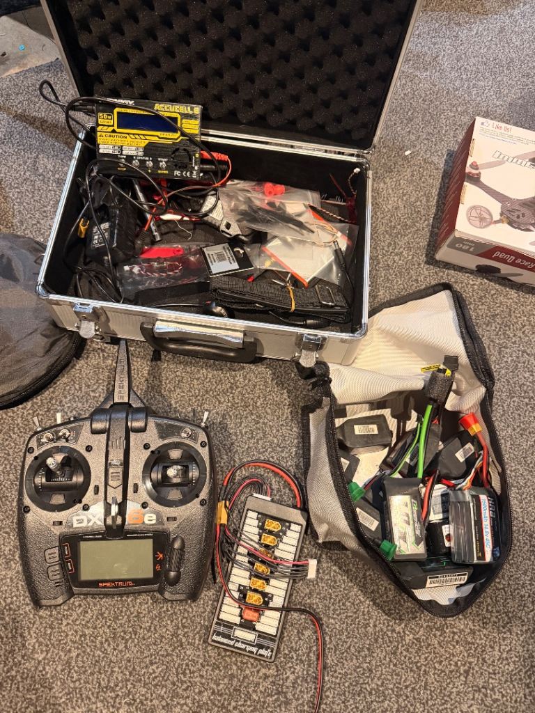 Job lot racing drones and spares 