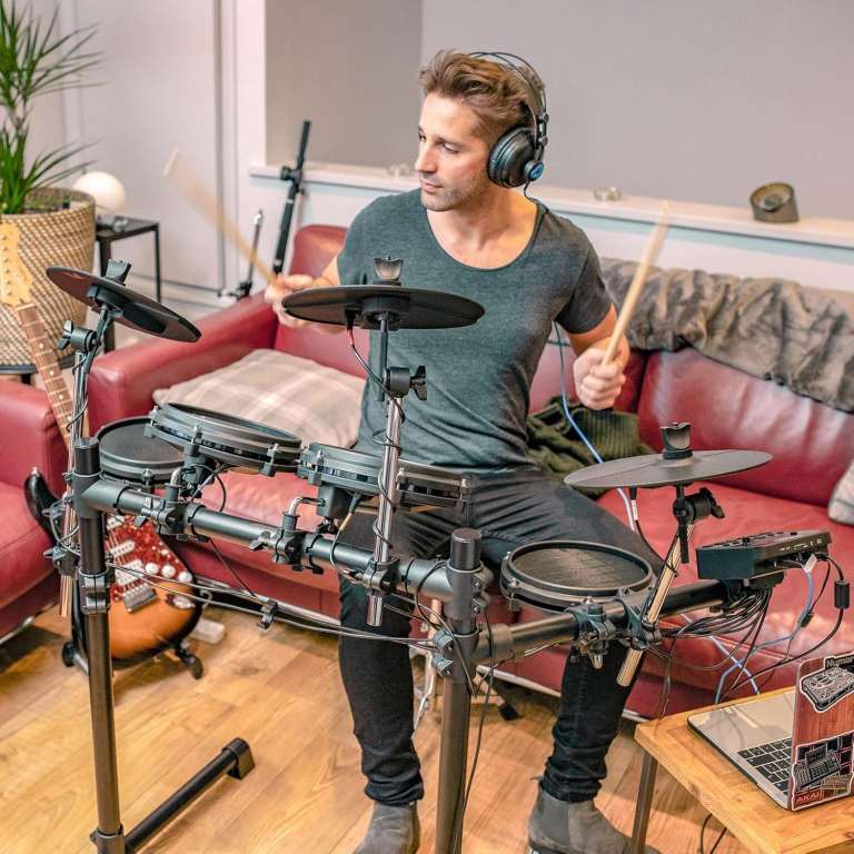 Alesis Turbo Mesh Drum Kit - Electric Drum Set | Quiet 8" Mesh Pads (inc. 2 drum sticks)