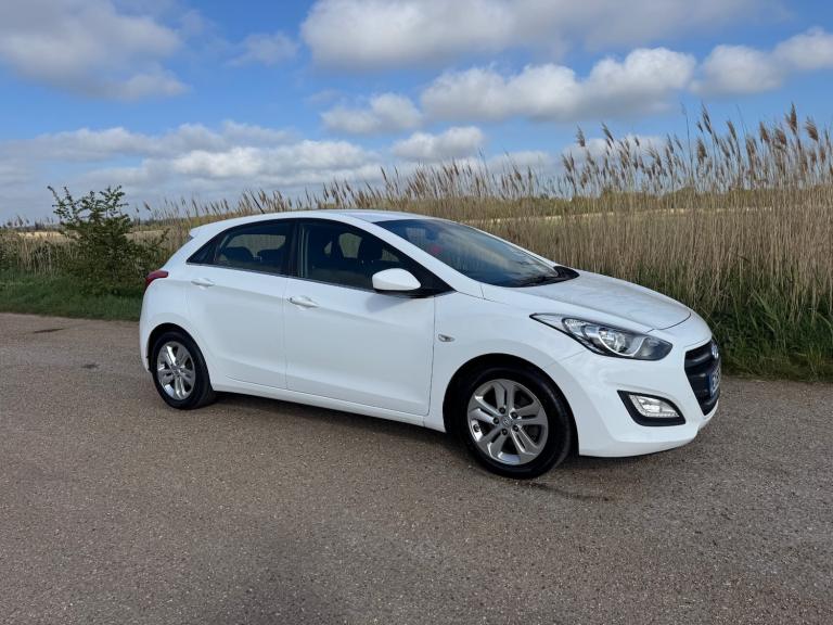 2015 Hyundai i30 1.6 SE 5dr Automatic Ulez Free White  HATCHBACK Petrol Automatic