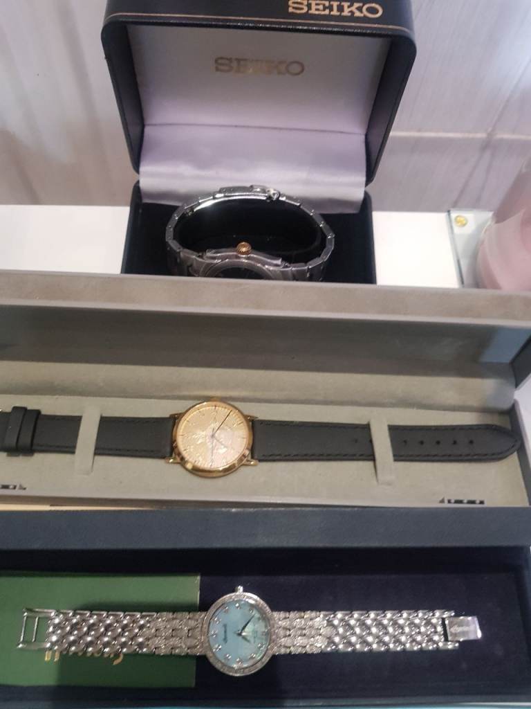 Empty jewellery and watch boxes