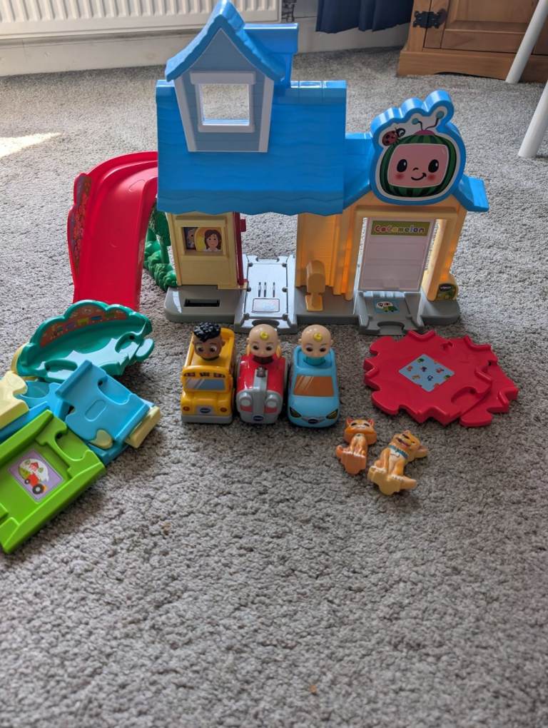 Cocomelon Playhouse and Figures – Good Condition