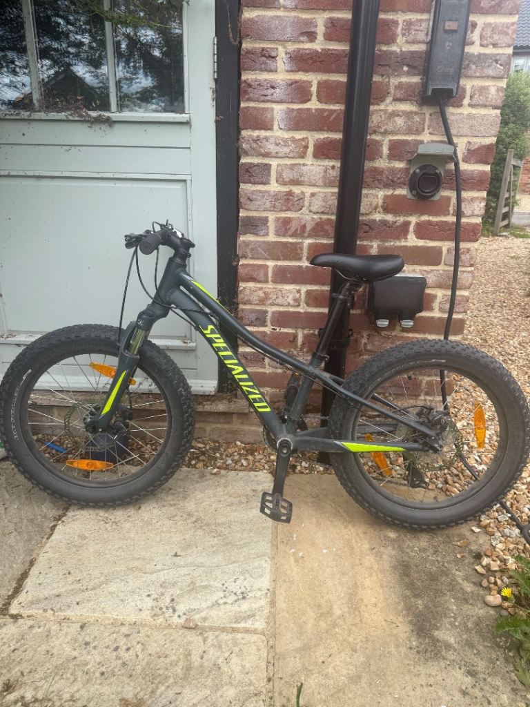Children’s mountain bike 
