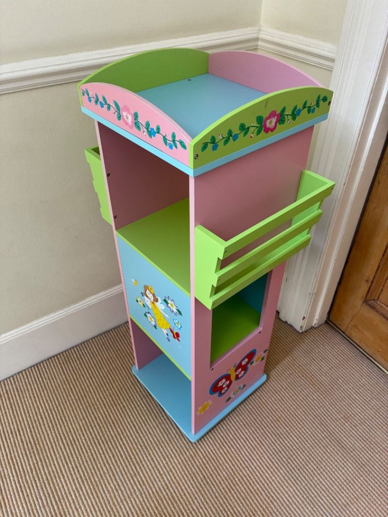 Fantasy Field - swivel bookcase