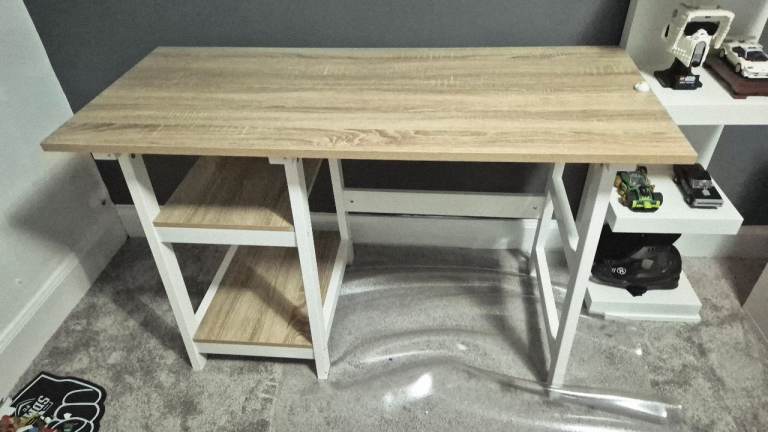 White desk with wooden top