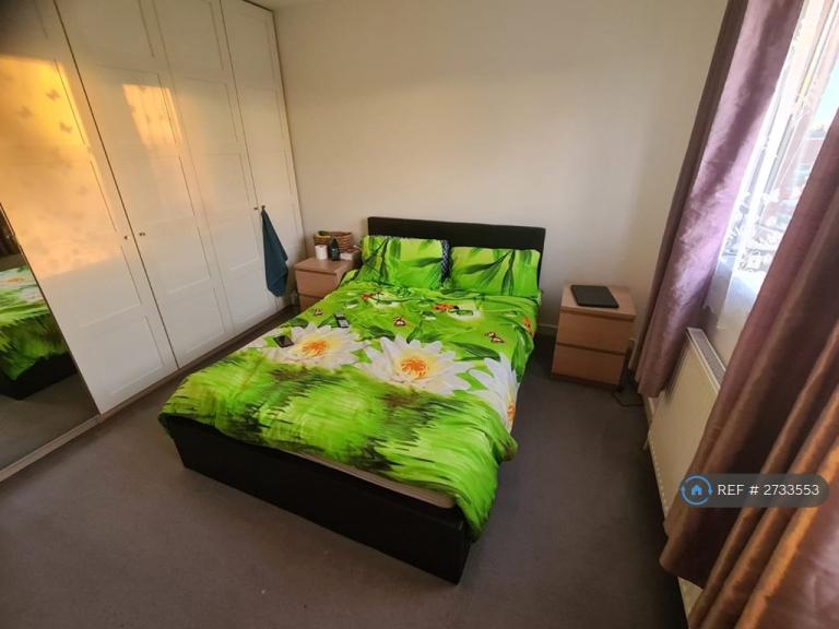 1 bedroom in Hemery Road, Greenford, UB6 (#2733553)