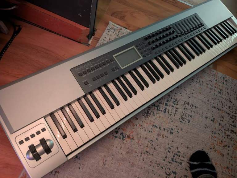 M Audio Keystation Pro 88 Midi controller Keyboard - New / Boxed