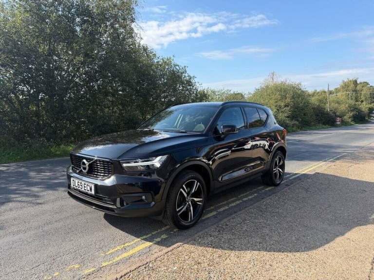 2020 Volvo XC40 1.5 T3 R-Design SUV 5dr Petrol Manual Euro 6 (s/s) (163 ps) ESTATE Petrol Manual