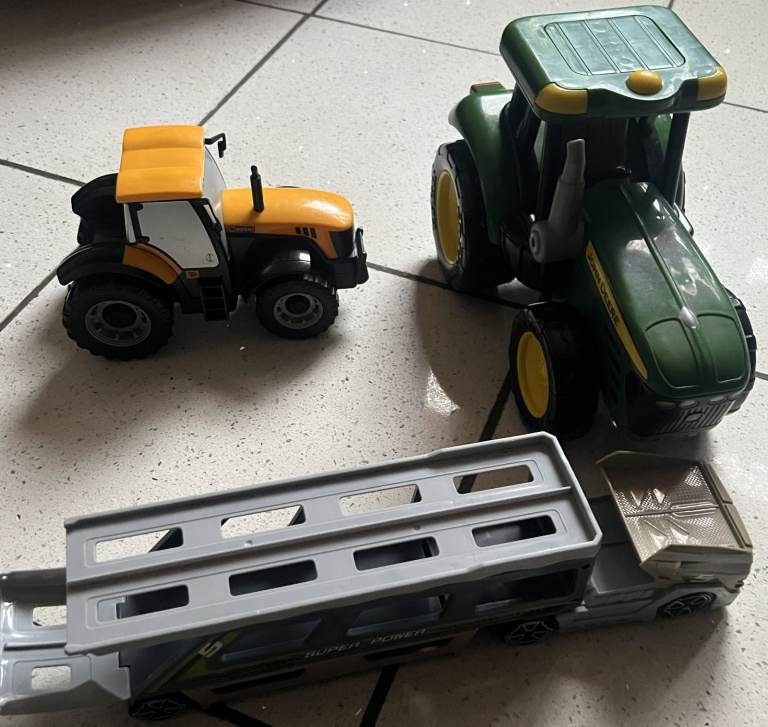 2 TRACTORS, 34cm GREEN JOHN DEERE, 26cm YELLOW, 40cm CAR TRANSPORTER LIKE NEW ONLY £8 CAN POST