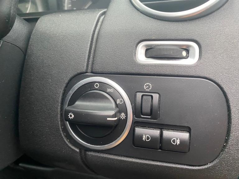 2015 Land Rover Discovery 3.0 SDV6 HSE 5dr Auto 7 Seats  ESTATE Diesel Automatic