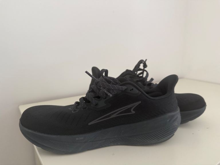 Altra Black Running Trainers – Good Condition