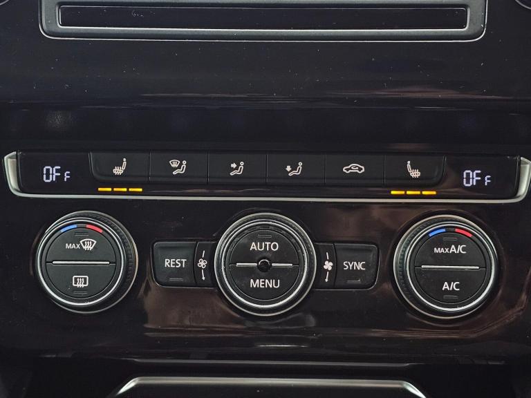 2015 Volkswagen Passat 2.0 TDI GT 5dr ESTATE DIESEL Manual