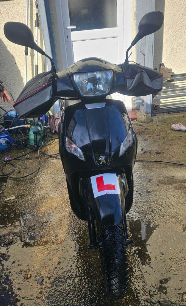 Peugeot, TWEET, 2016, 125 (cc)