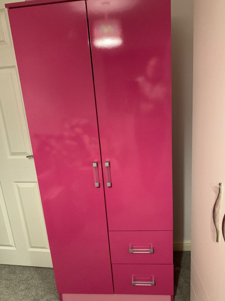 Pink 3 piece wardrobe suite 