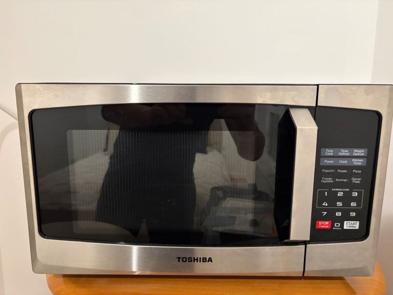 Microwave oven toshiba