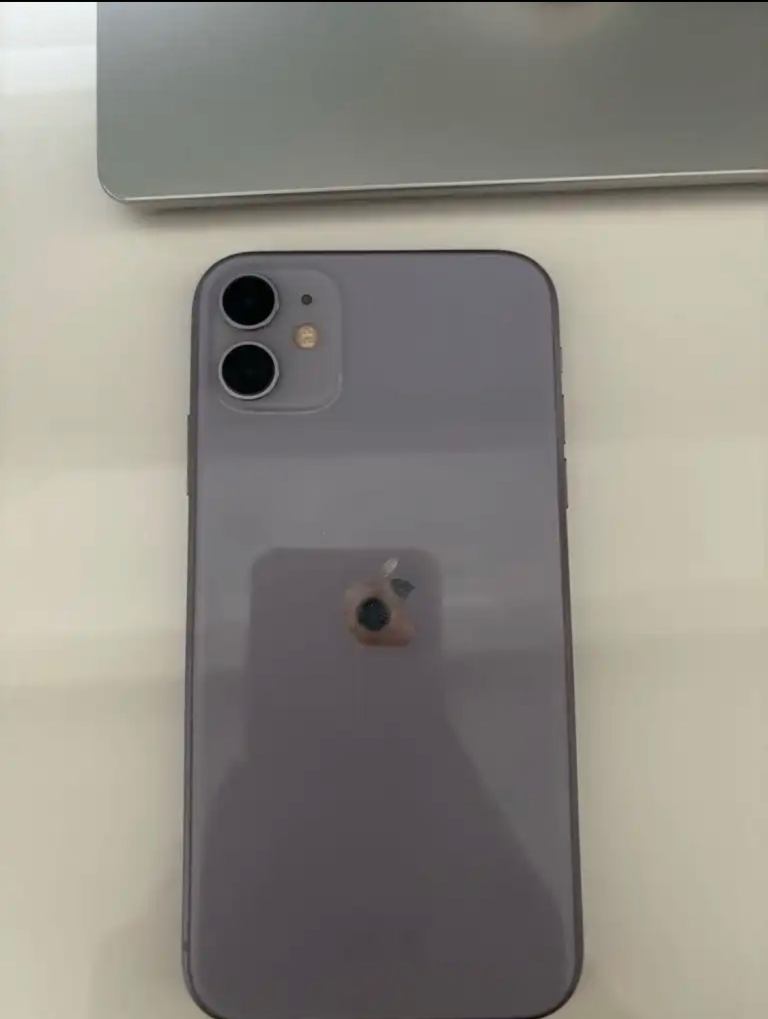 Apple Iphone 11 64GB Purple