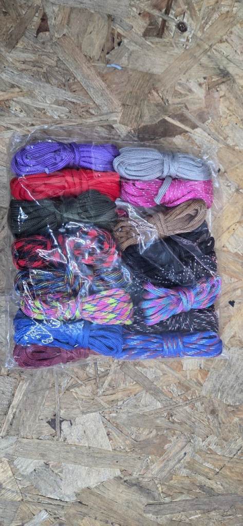 Laces and bits