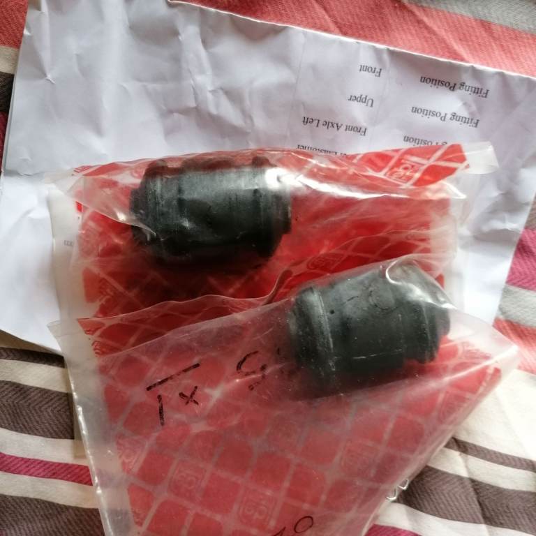 T4 Transporter Suspension Arm Bush