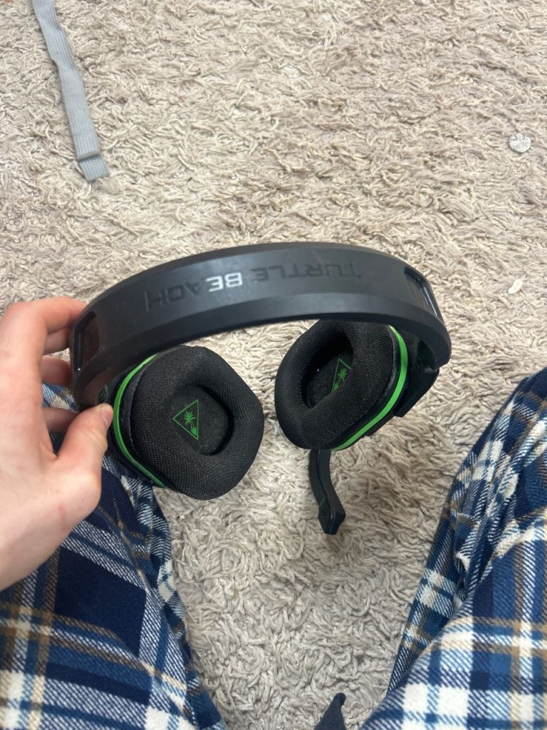 Turtle beach s600 gen2 wireless headphones/ headset