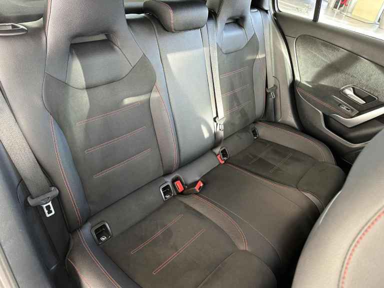 Mercedes-Benz A180 1.3 Petrol AMG Line (Executive) 7G-DCT