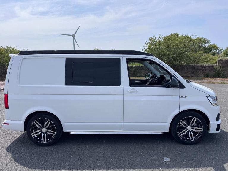 2018 VOLKSWAGEN TRANSPORTER T6 SPORTLINE 204BHP DSG. POP TOP. SOLAR.NO VAT