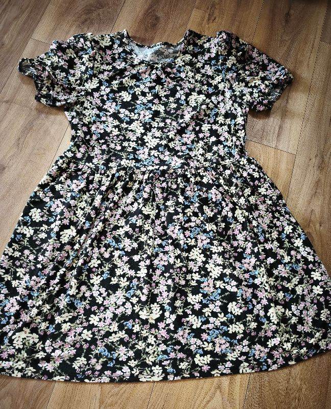 Black floral summer dress size 14