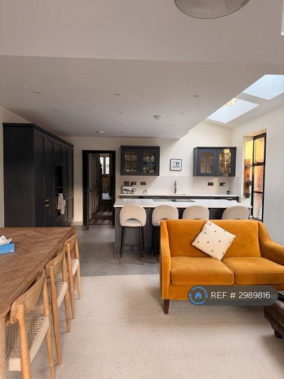 4 bedroom house in Leicester Road, Croydon, CR0 (4 bed) (#2989816)