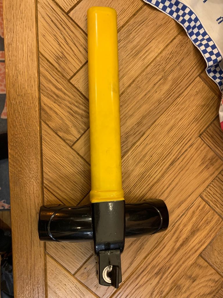 Steering lock for car/van. Anti theft device