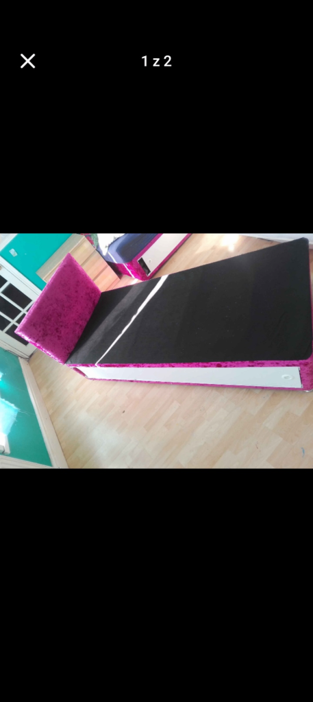 Single bed girl pink