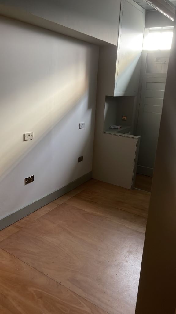 Quirky Private Mews Studio / Workshop / Office (Class E)