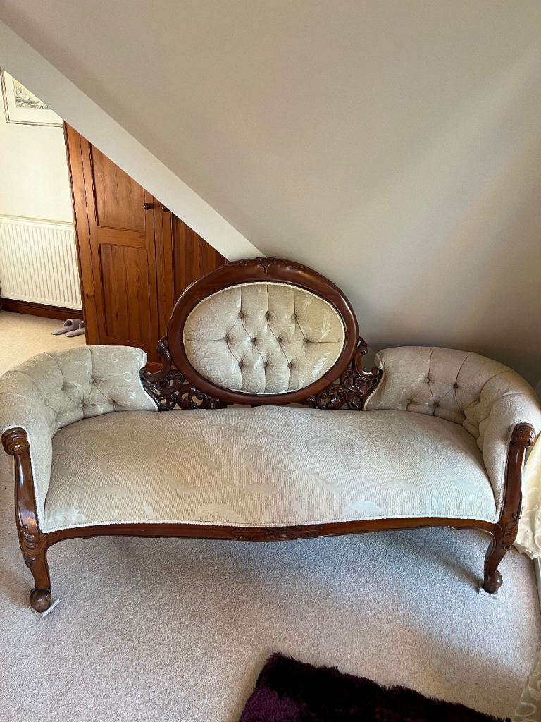 Antique style settee