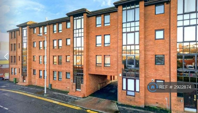 2 bedroom flat in Rosevale Street, Glasgow, G11 (2 bed) (#2922874)