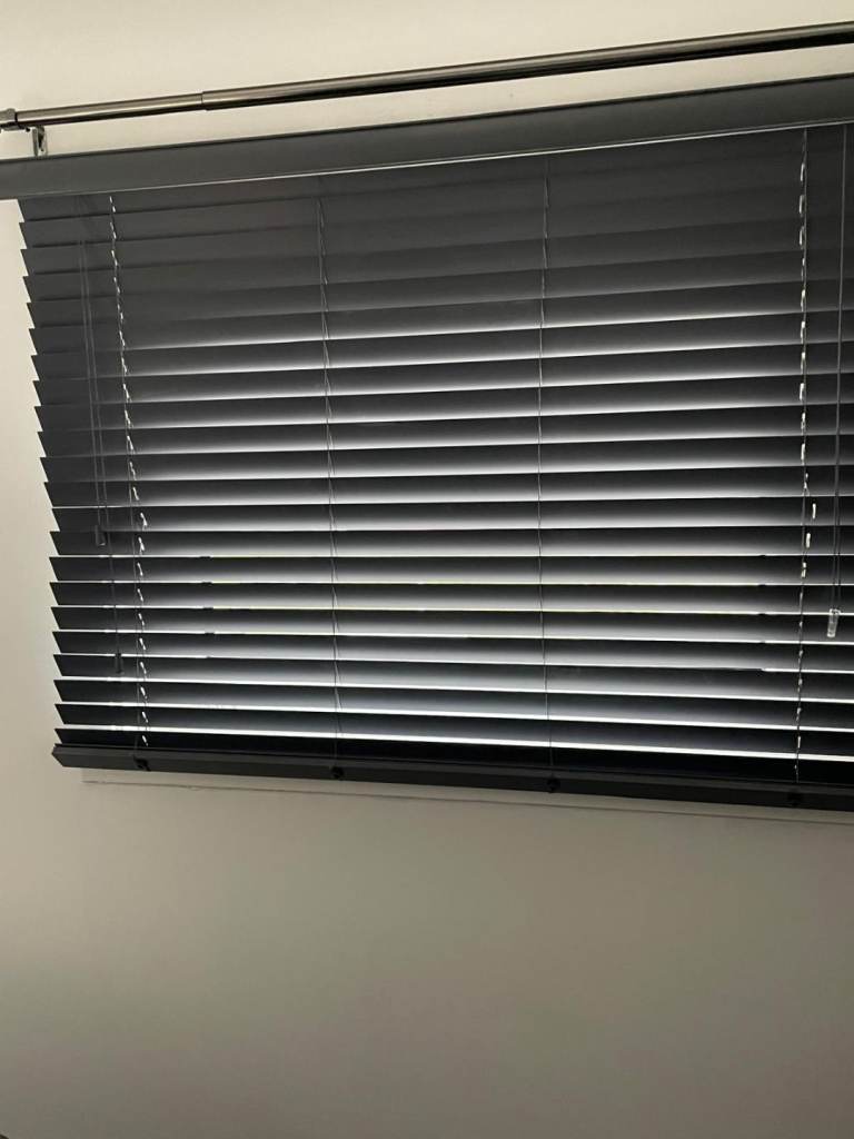 Wooden venation blind