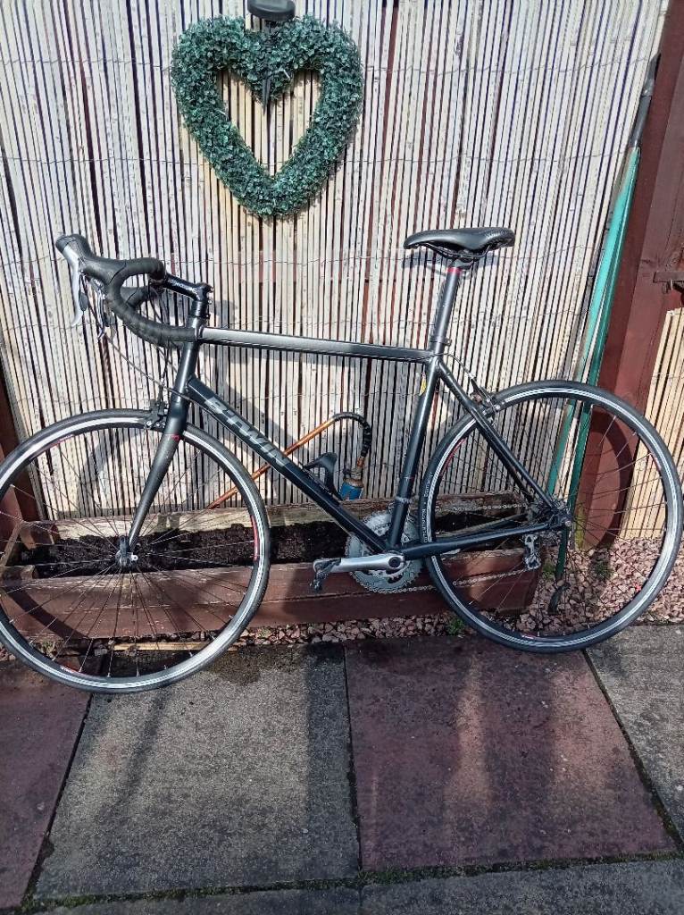 Btwin titan road bike