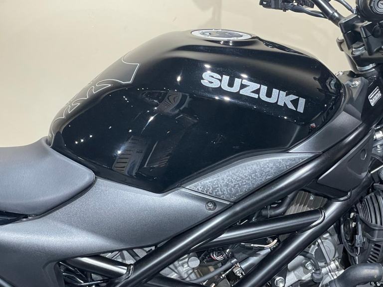 Suzuki SV650 SV 650 SV650A 2020 in Black 