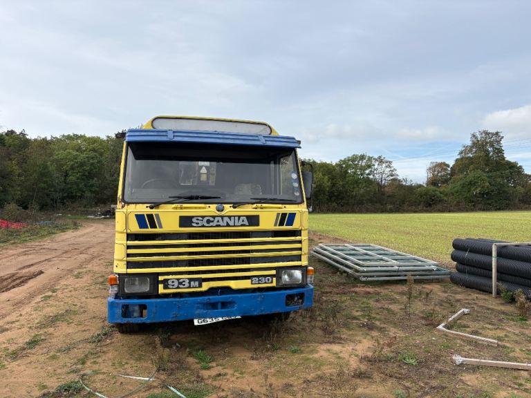 Scania 93M 