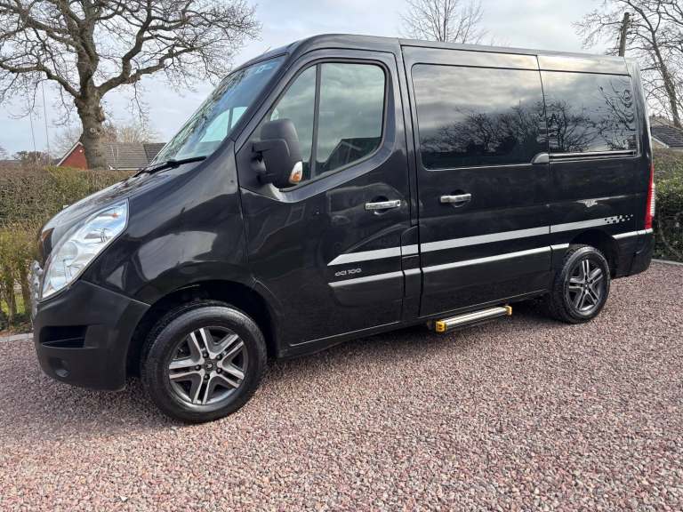 2013 Renault Master SL30dCi 100 Low Roof 6 Seater Combi MPV Diesel Manual