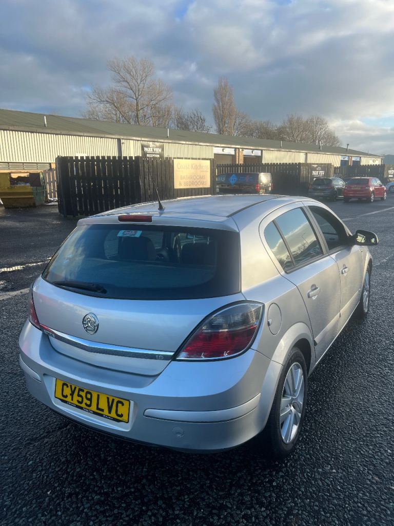 Vauxhall, ASTRA, Hatchback, 2010, Manual, 1598 (cc), 5 doors