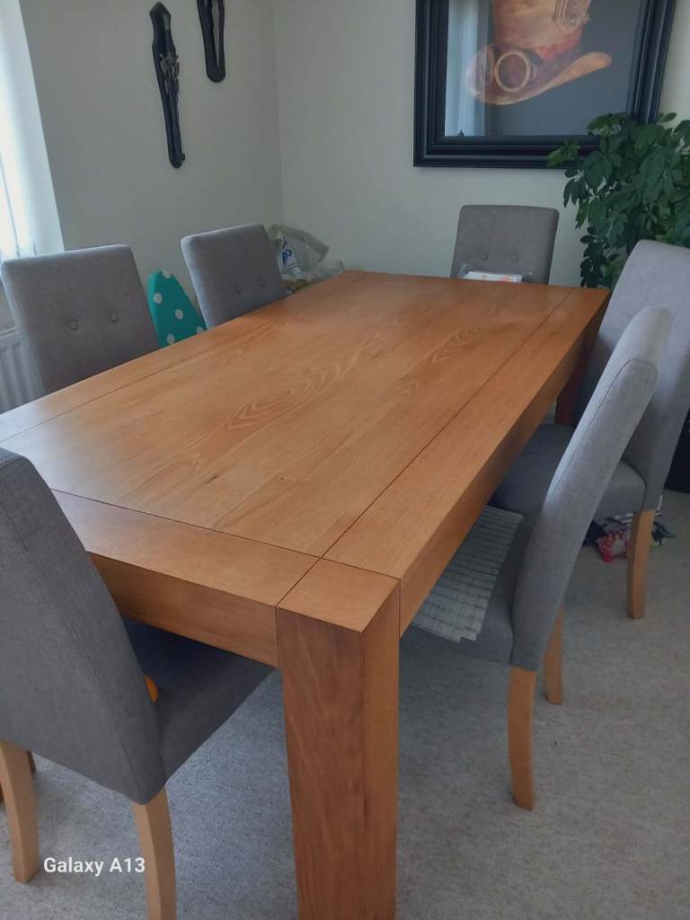 Solid oak Dining table