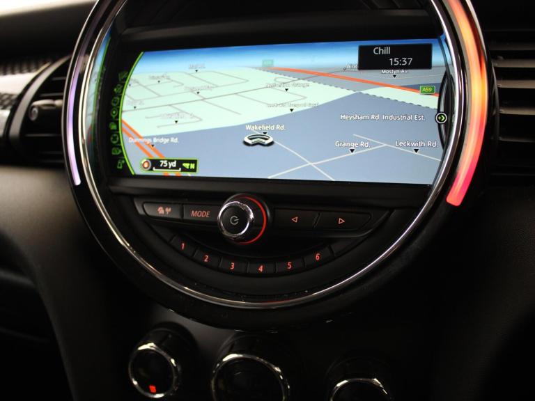 2016 MINI Hatch 2.0 Cooper S D 5dr Auto [Media Pack XL] Hatchback DIESEL Automatic