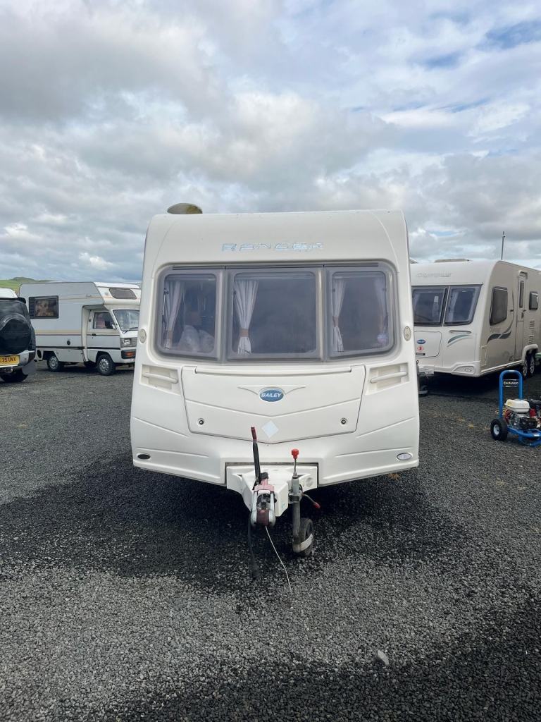 Bailey Ranger gt60 4 berth fixed bed 
